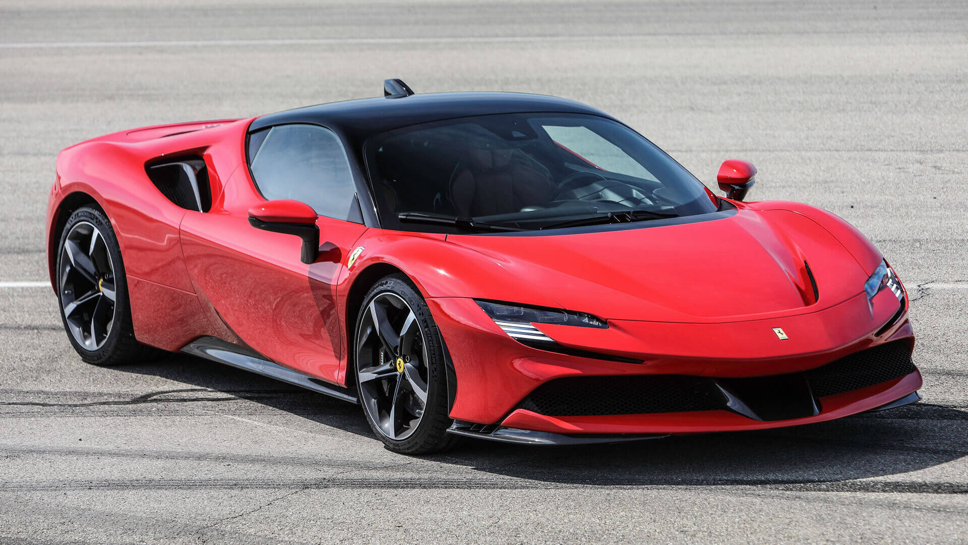Ferrari SF90 Stradale - specifications, photos, video, review