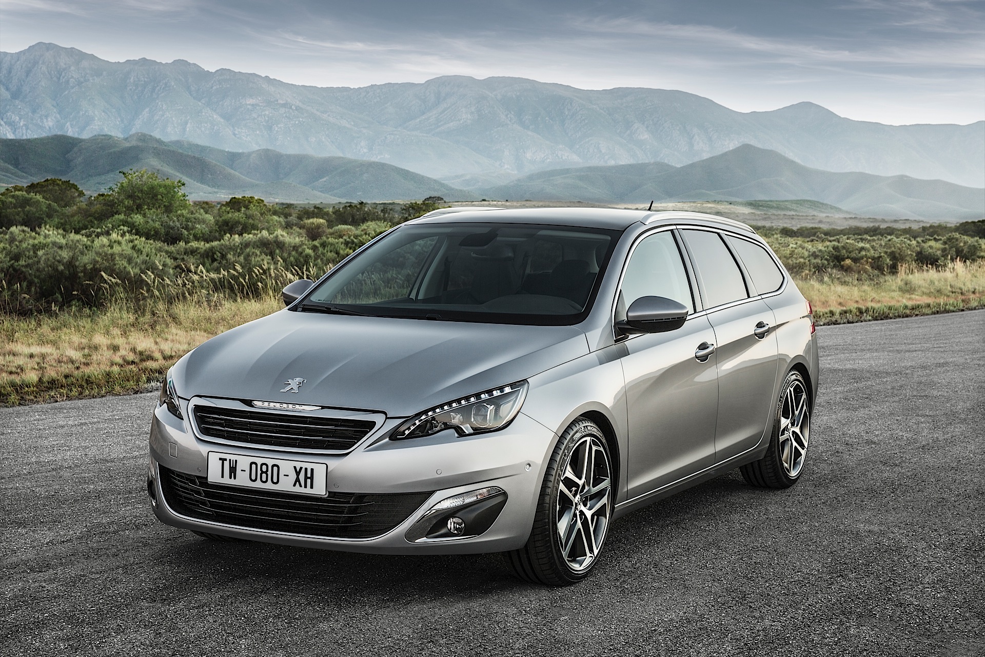 PEUGEOT 308 SW - 2014, 2015, 2016, 2017 - autoevolution